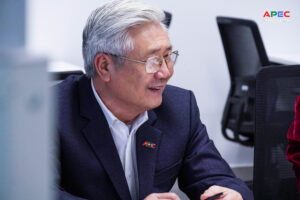 Chân dung TS Trần Duy Khanh