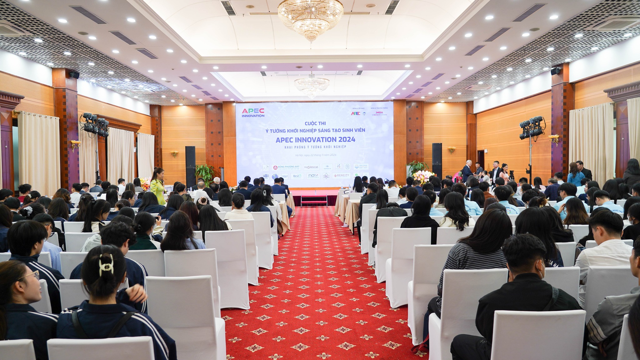 Cuộc thi APEC Innovation 2024 mang đến cơ hội đặc biệt cho các nhóm sinh viên