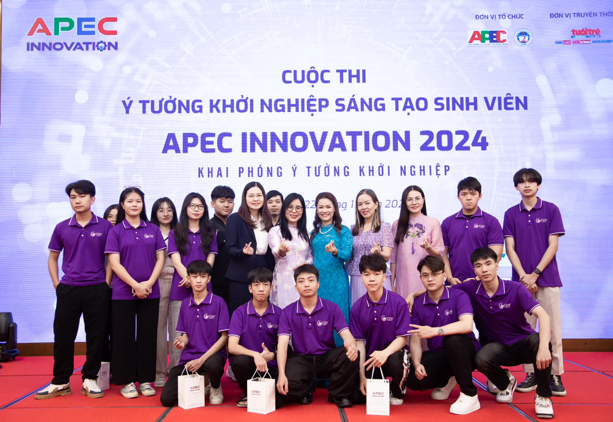 Sinh viên trường ĐH Công nghệ và Quản lý Hữu Nghị - UTM, tham gia Apec Innovation 2024