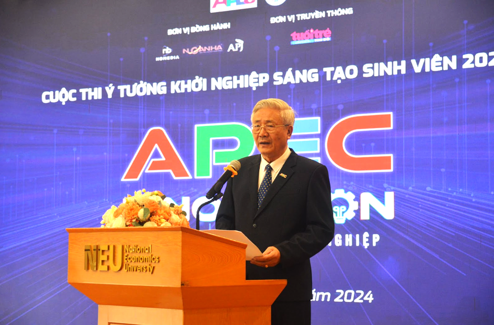 Chủ tịch Hội đồng Giám khảo TS. Trần Duy Khanh