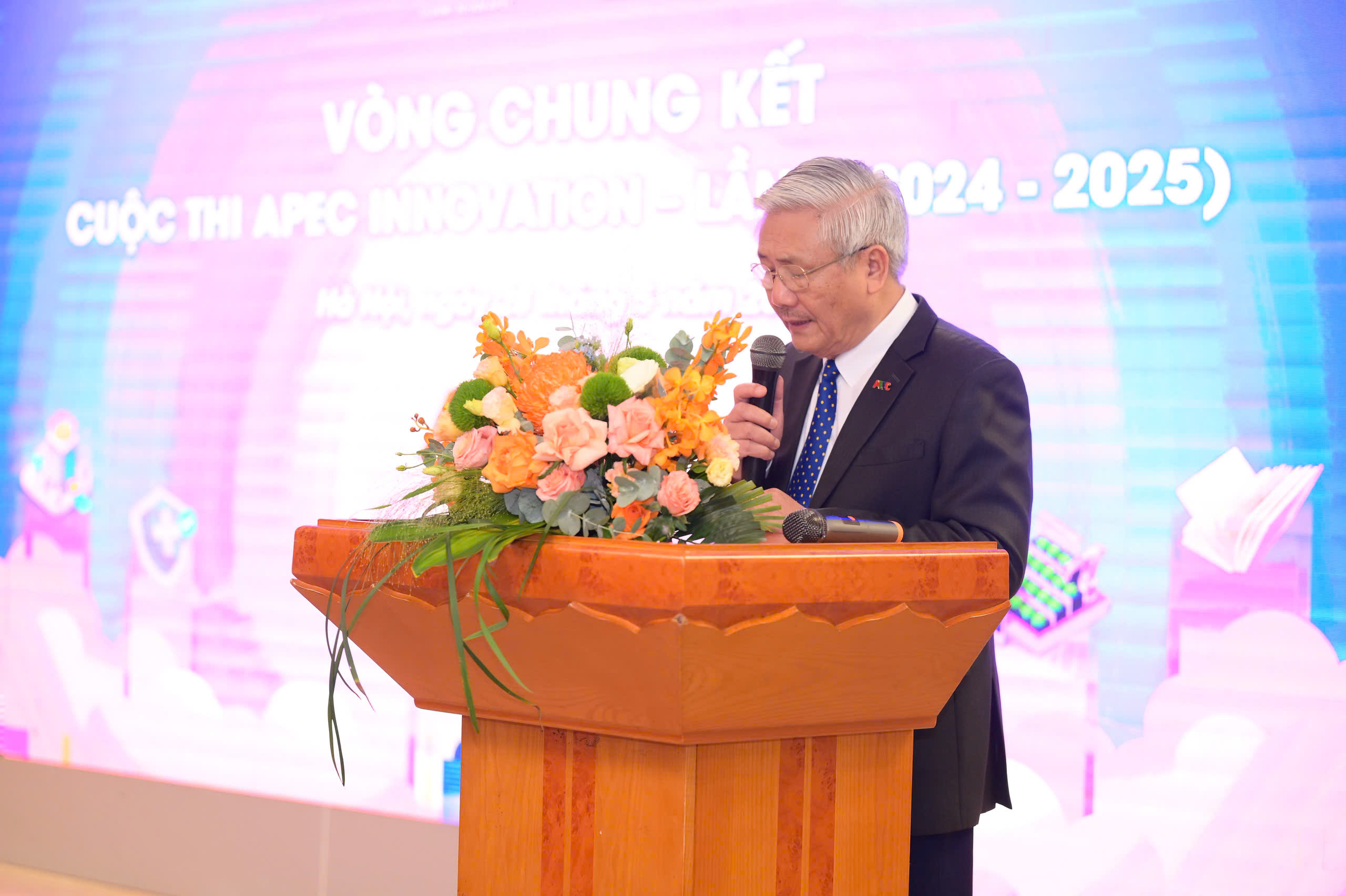 Trần Duy Khanh, Viện trưởng Viện Nghiên cứu và Đào tạo Doanh nhân APEC công bố Quyết định thành lập Hội đồng Giám khảo