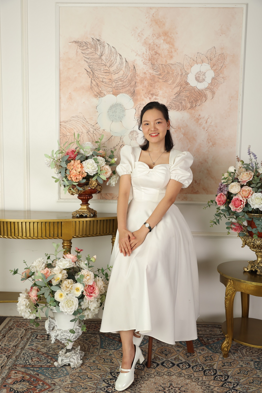 Bà Nguyễn Thu Hà